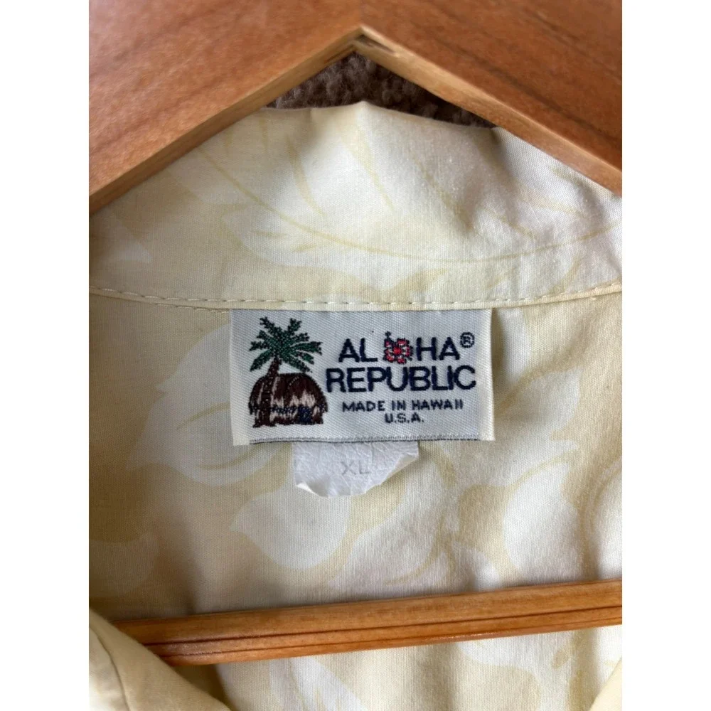 Vintage Aloha Republic Hawaiian Shirt Button XL USA Made 90s Beer Mens Beige NWT